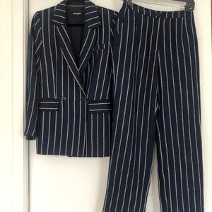REFORMATION XS Size 2 Linen Verano Pinstripe Suit